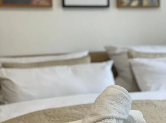 Apart70-modern Design I Garden With Terrace I Smart Tv I Free Parking I Free Wifi *